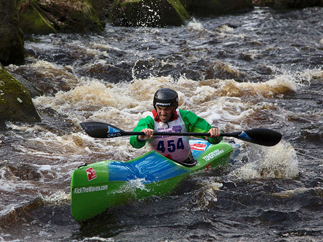 Nick Bennett competes in the BUCS river race 2018-19