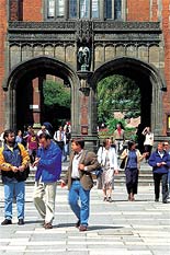 Newcastle Uni - Arches leading to the quad.