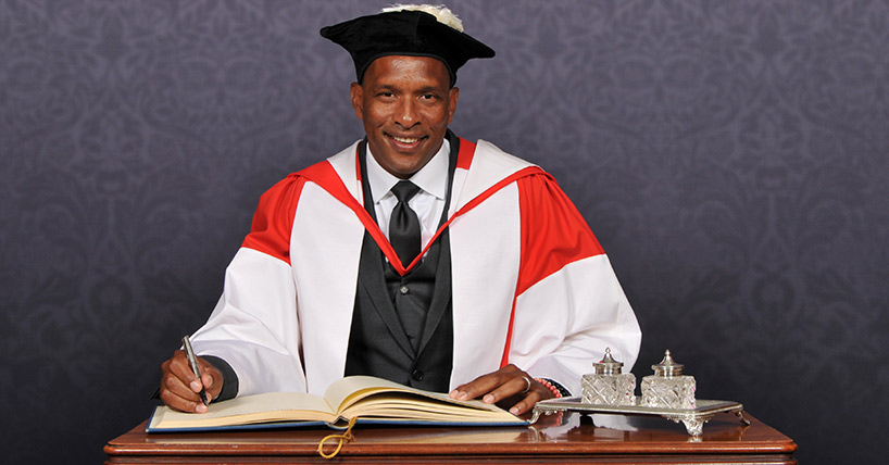 Shaka Hislop accepting an honorary degree at Newcastle University 