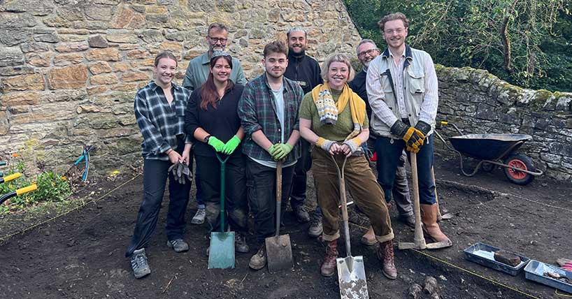 Students outside Cherryburn with the Great British Dig team