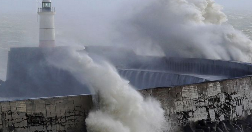 Climate change intensifies wind-rain extremes in the UK and Ireland image