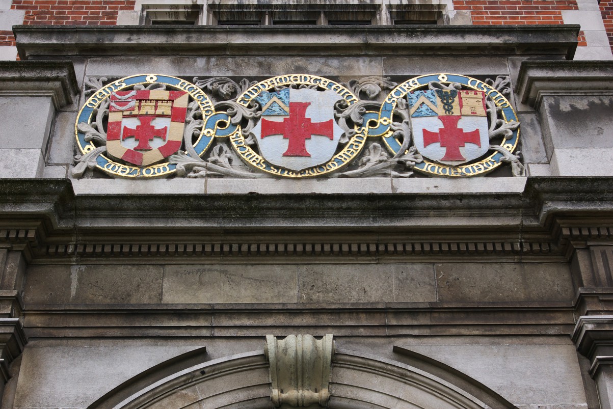 Newcastle University coat of arms 