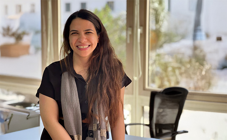 Headshot of MBA student Amira Baraka	