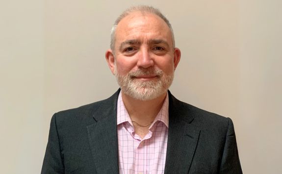 Headshot of Professor Darren Duxbury