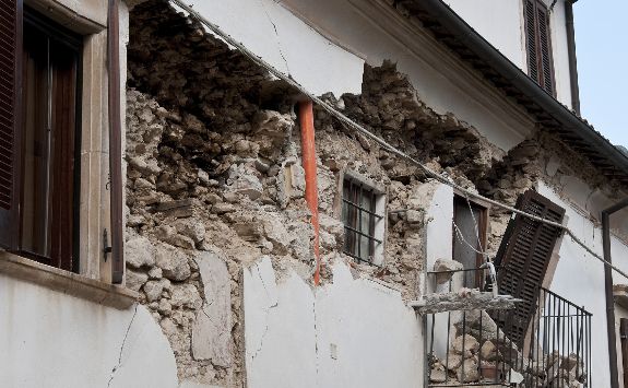 A building destroyed by an earthquake.